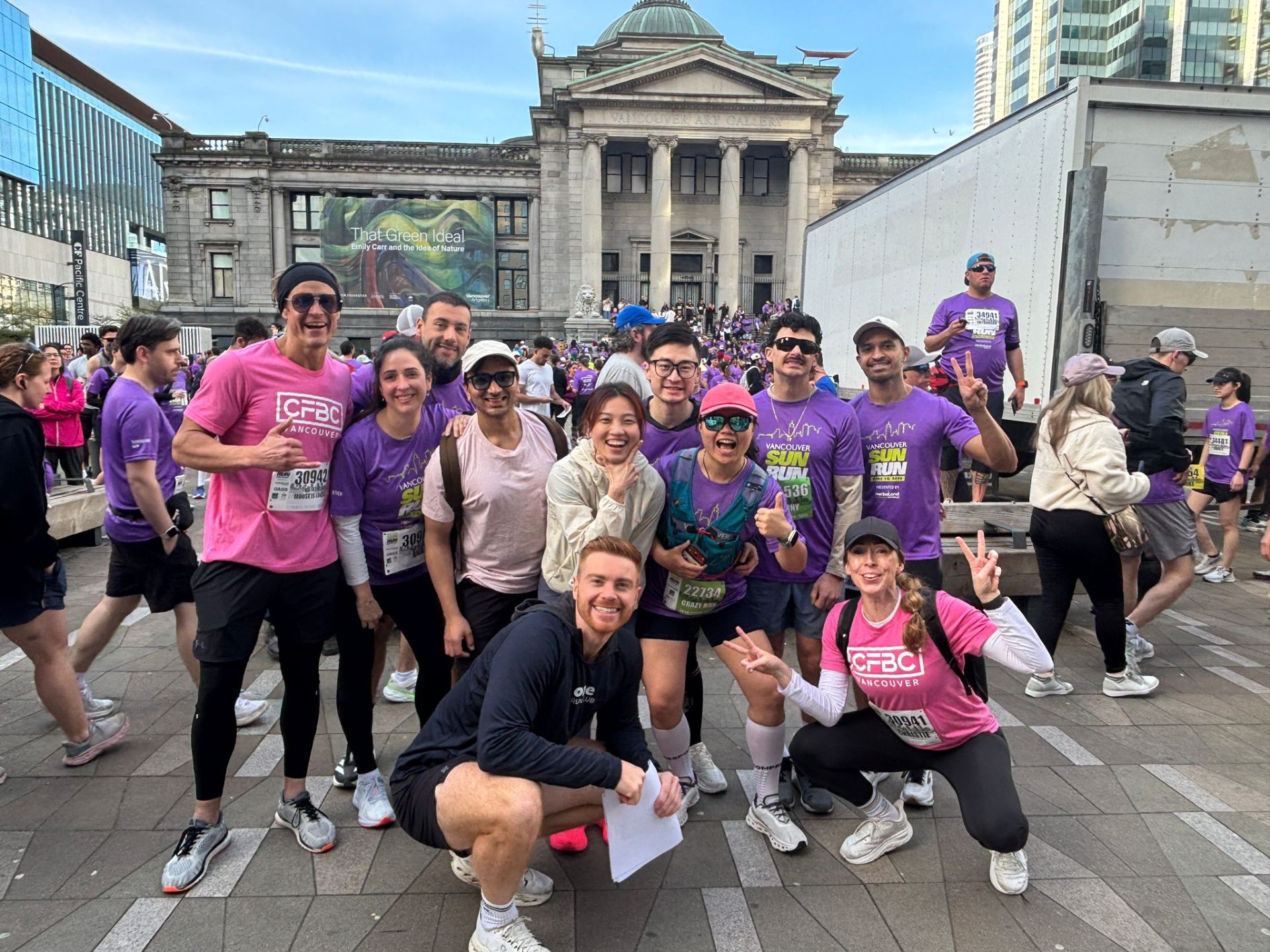 CrossFit BC Sun Run team in front of Vancouver Art Gallery